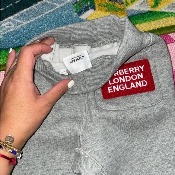 Burberry Toddler Jogger Set - Picture 9 of 9